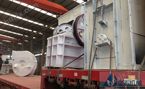 坚石机械时产100吨石料生产线发往西宁