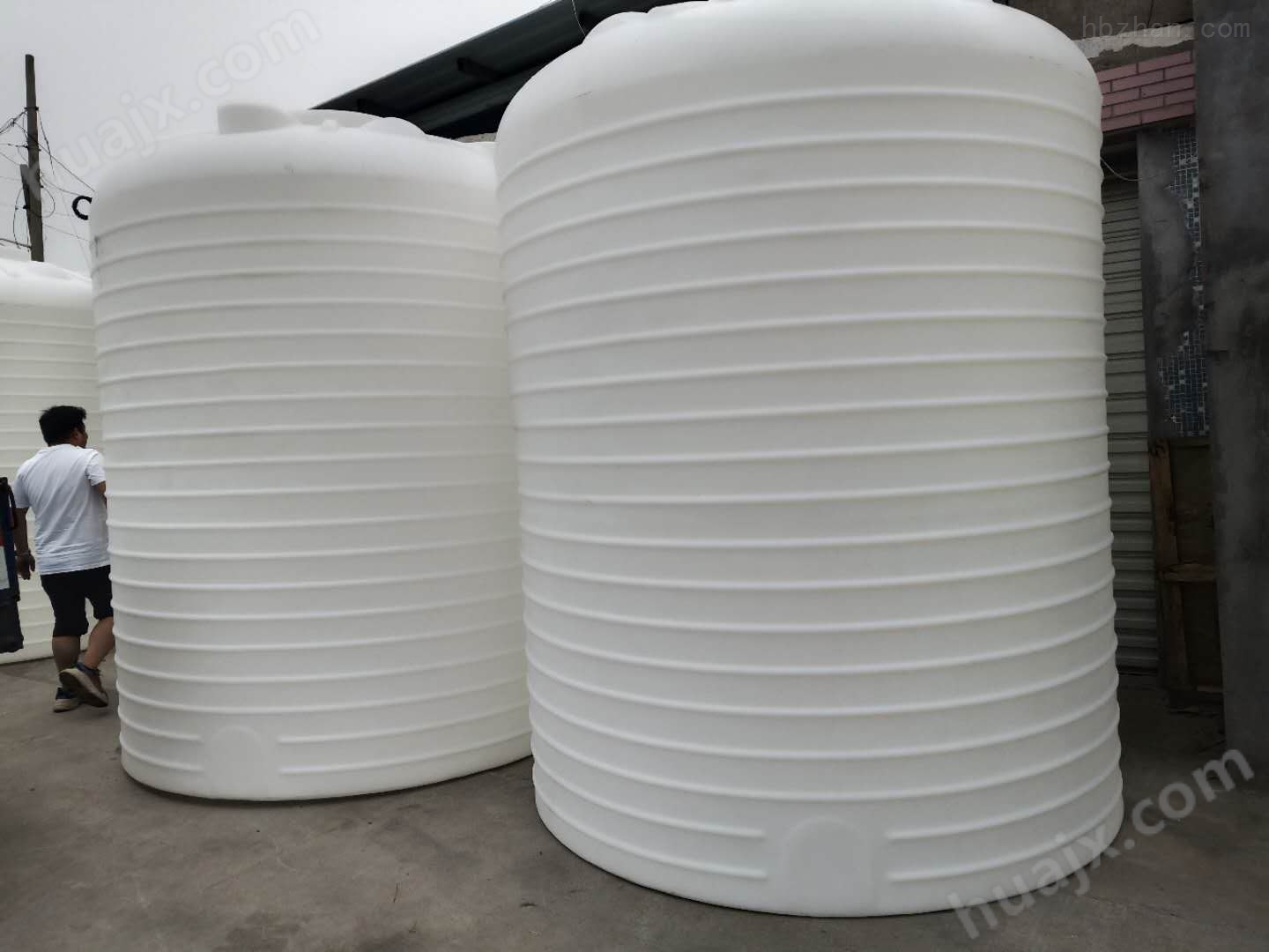 15立方塑料储水箱 15吨减水剂储罐