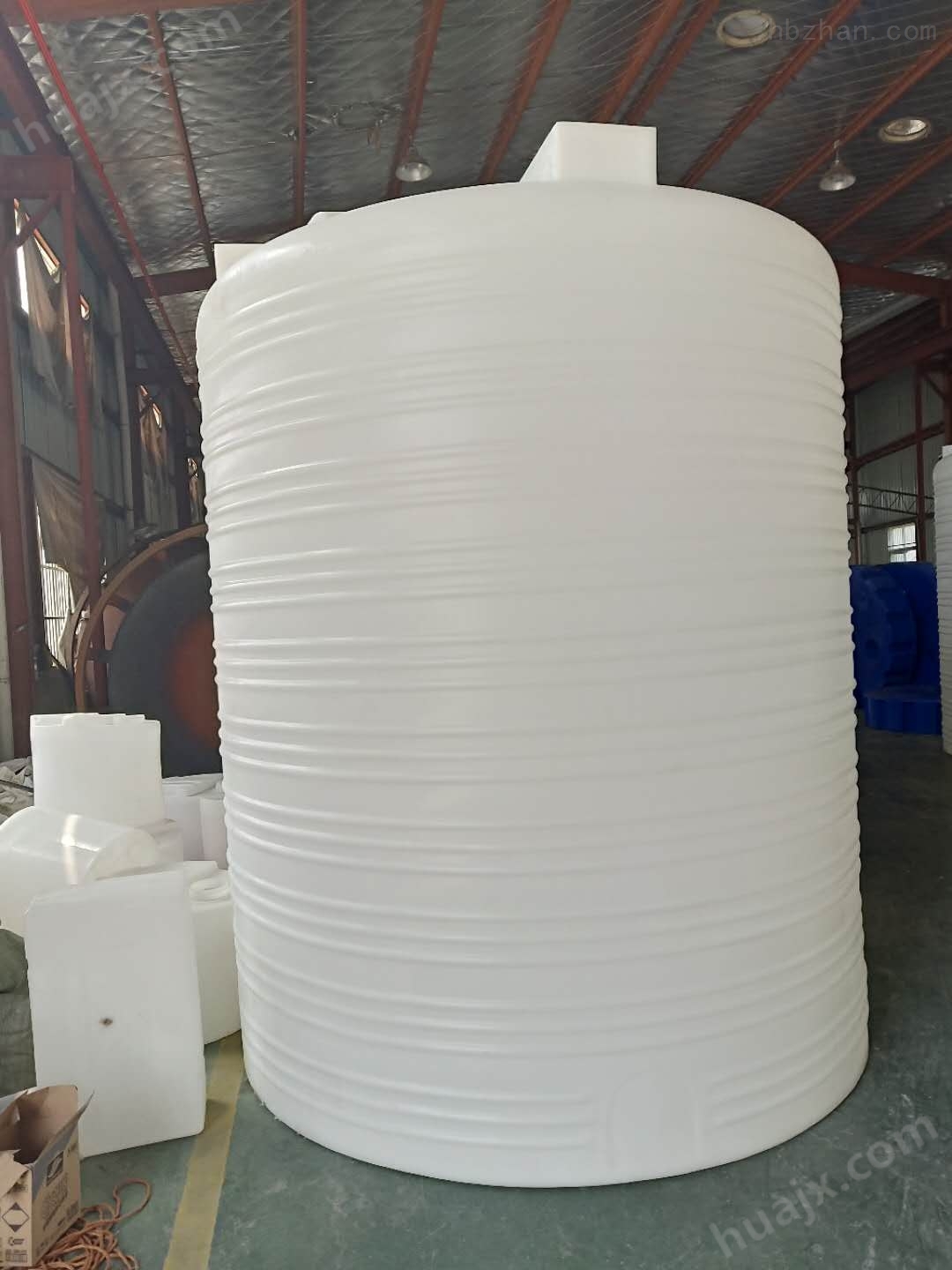 10立方塑料水箱 工业塑料储罐